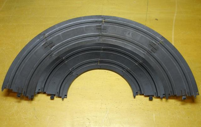 Fig. B: 6" Flat Curves nestled with 9" Bank Curves